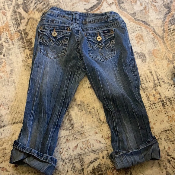 Capris - Picture 2 of 2